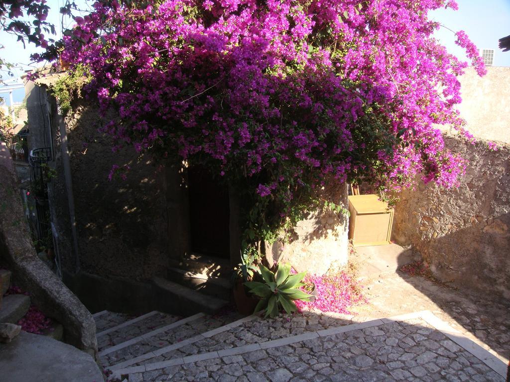 Hotel Kennedy SantʼAlessio Siculo Buitenkant foto